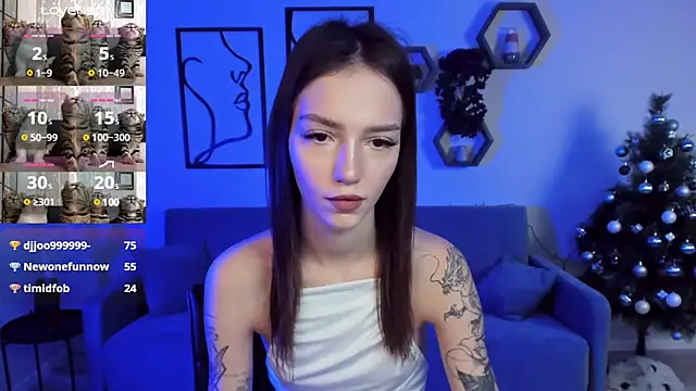 SophieCatty online show from 12-28-24, 12:04