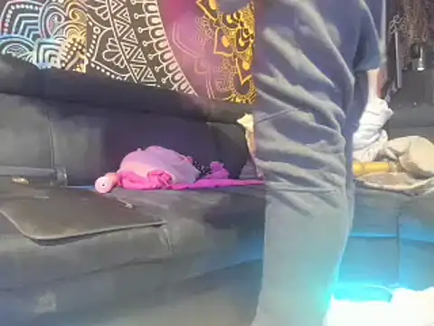 Snapshot of slankecrosdresser chatting on 12-11-24, 07:09 slankecrosdresser online show from 12-11-24, 07:09