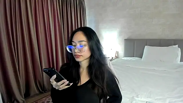 itsyourcassie online show from 12-16-24, 06:10