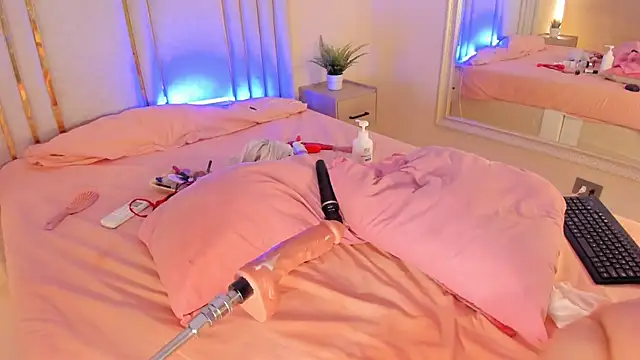 Snapshot of Saekohofman chatting on 02-01-25, 07:47 Saekohofman online show from 02-01-25, 07:47