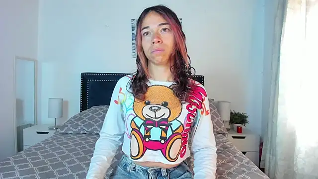 ZulyMichels online show from 03-25-26, 12:44