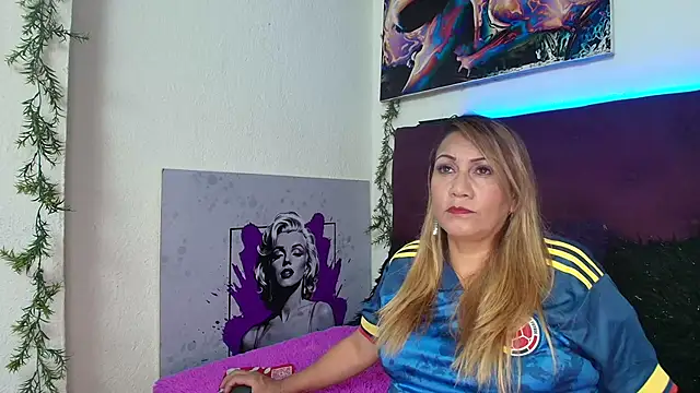yayita mature online show from 07-11-26, 04:43