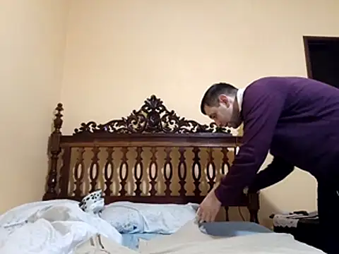 White rabbit  online show from 11-13-25, 10:36