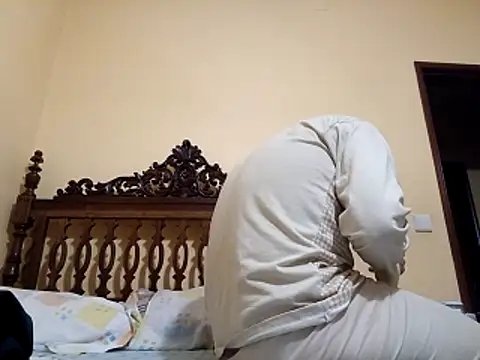 White rabbit  online show from 11-22-25, 10:20