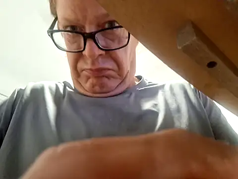 Razorhoof767 online show from 10-02-25, 08:10