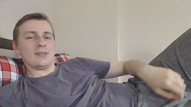 Snapshot of your_andy chatting on 10-01-25, 07:03 your andy online show from 10-01-25, 07:03