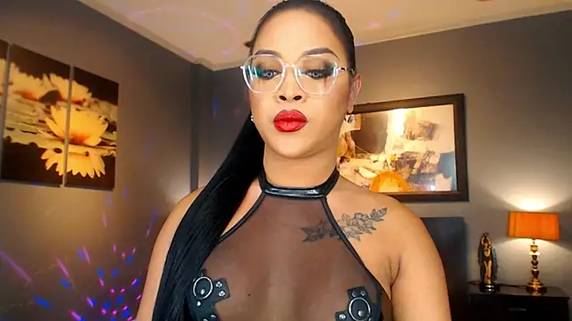 Snapshot of MarryQueen22 chatting on 05-12-26, 11:46 MarryQueen22 online show from 05-12-26, 11:46