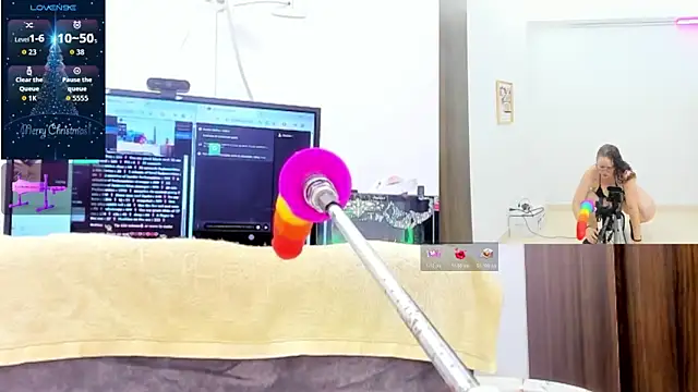 Paulina Davis  online show from 12-20-25, 11:45