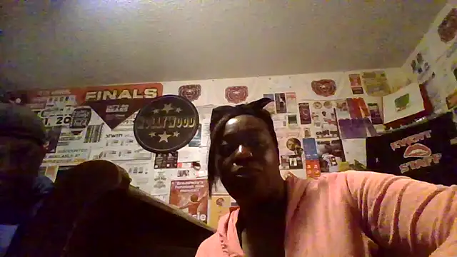 chocolateExplosion online show from 03-10-25, 07:32