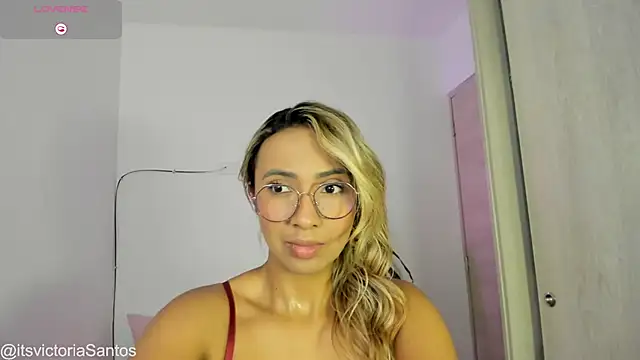 Victoriasant online show from 03-15-26, 11:11