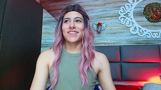 Snapshot of oliver__brown chatting on 03-21-25, 11:34 oliver brown online show from 03-21-25, 11:34