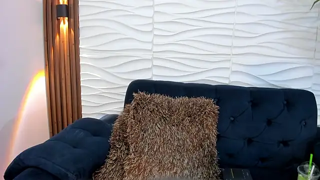 LizzRouse online show from 03-20-26, 08:57