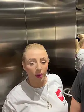 Strongqueen online show from 01-09-25, 05:22