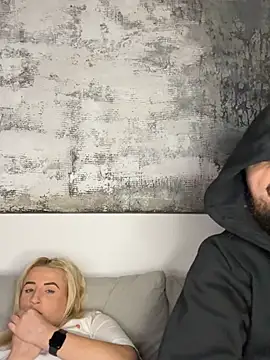 Strongqueen online show from 01-17-25, 09:06