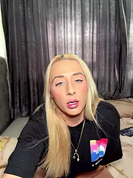 Strongqueen online show from 07-29-26, 05:11