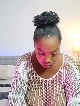 laqquishax online show from 04-25-26, 03:42