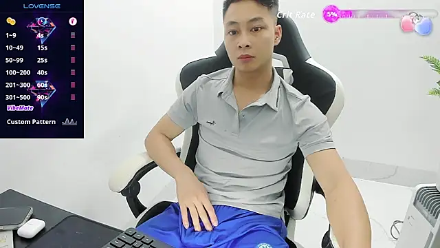 Snapshot of Naughty--asian chatting on 04-02-26, 02:42 Naughty--asian online show from 04-02-26, 02:42