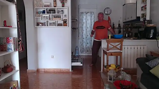 Snapshot of Nudelschwanz chatting on 04-28-26, 04:34 Nudelschwanz online show from 04-28-26, 04:34