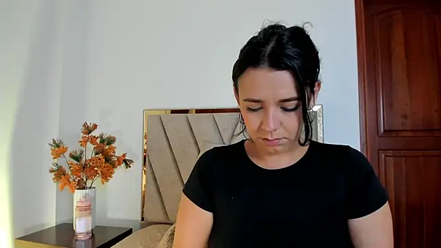 Amber  Davis online show from 12-28-24, 12:13