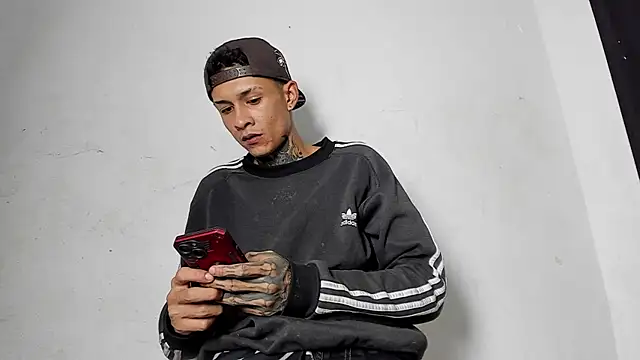 self love46 online show from 04-19-26, 08:24