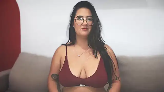 Snapshot of ZabathMiller chatting on 02-02-25, 04:48 ZabathMiller online show from 02-02-25, 04:48