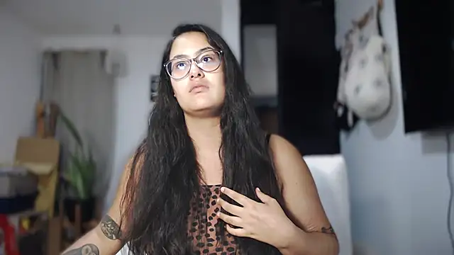 Snapshot of ZabathMiller chatting on 11-12-25, 02:01 ZabathMiller online show from 11-12-25, 02:01