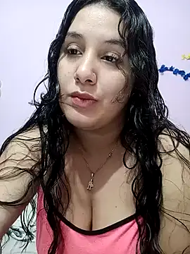 Snapshot of Deina_bunny chatting on 12-13-24, 09:41 Deina bunny online show from 12-13-24, 09:41