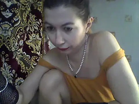 Snapshot of Olesja chatting on 12-06-24, 06:39 Olesja online show from 12-06-24, 06:39