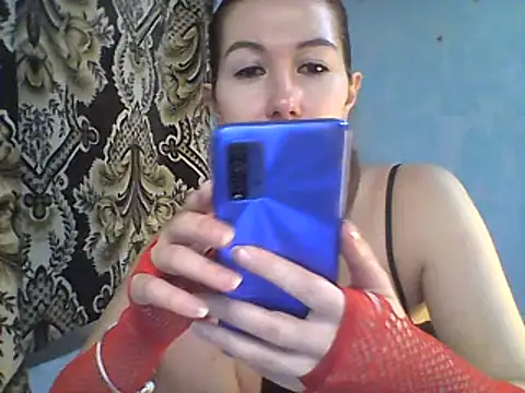 Snapshot of Olesja chatting on 02-01-25, 04:54 Olesja online show from 02-01-25, 04:54