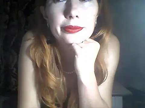 Snapshot of Olesja chatting on 10-11-25, 07:56 Olesja online show from 10-11-25, 07:56