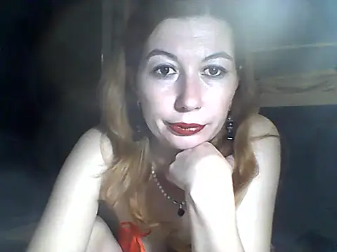 Snapshot of Olesja chatting on 03-31-26, 06:41 Olesja online show from 03-31-26, 06:41