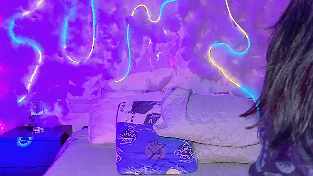 emmajohnss online show from 02-21-26, 04:02