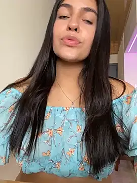 DaphneUwu online show from 02-15-25, 02:22