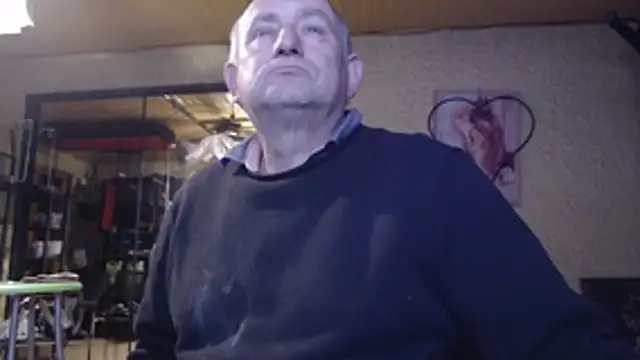 jeanlulu online show from 11-15-25, 08:38