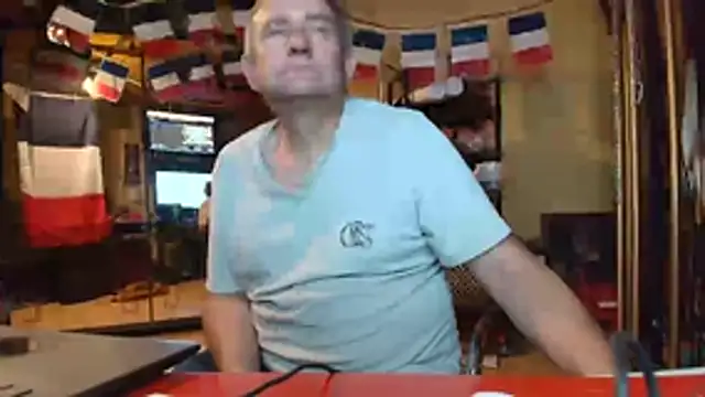 Snapshot of jeanlulu chatting on 07-03-26, 08:59 jeanlulu online show from 07-03-26, 08:59