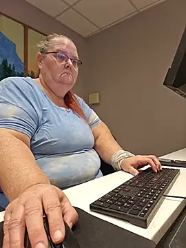 Hornybbw1978 online show from 07-10-26, 05:23