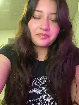 Snapshot of basima_Sajjad chatting on 03-18-26, 09:40 basima Sajjad online show from 03-18-26, 09:40