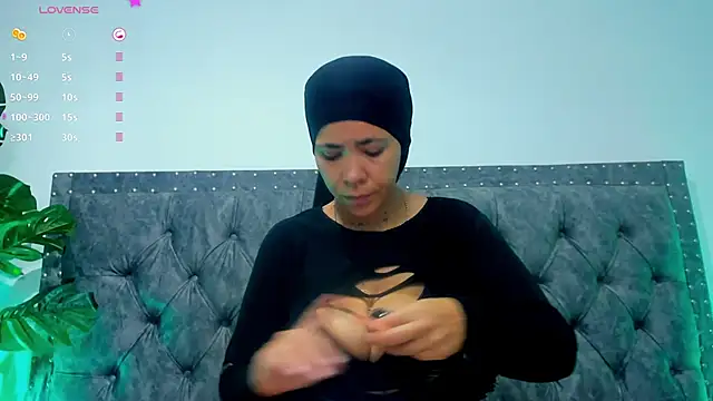 Dounia nagi online show from 02-07-25, 01:01