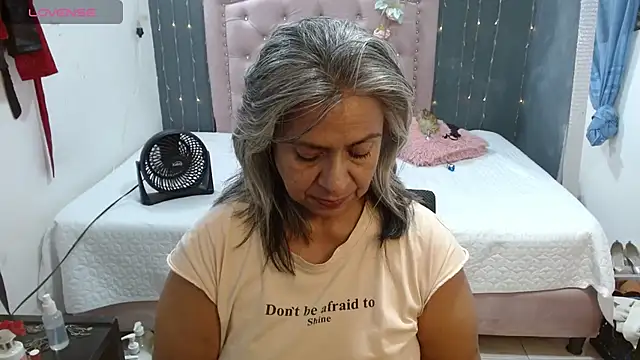 Snapshot of lalisha_96 chatting on 06-21-26, 01:08 lalisha 96 online show from 06-21-26, 01:08