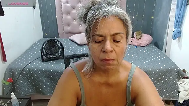 Snapshot of lalisha_96 chatting on 06-26-26, 10:03 lalisha 96 online show from 06-26-26, 10:03