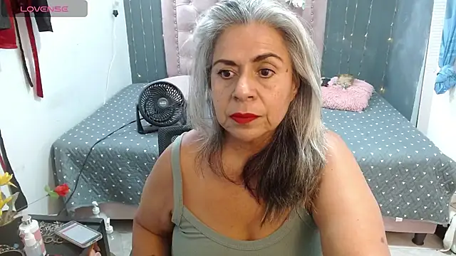Snapshot of lalisha_96 chatting on 07-09-26, 12:58 lalisha 96 online show from 07-09-26, 12:58