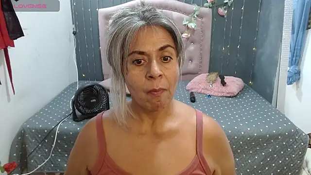 Snapshot of lalisha_96 chatting on 07-23-26, 01:52 lalisha 96 online show from 07-23-26, 01:52