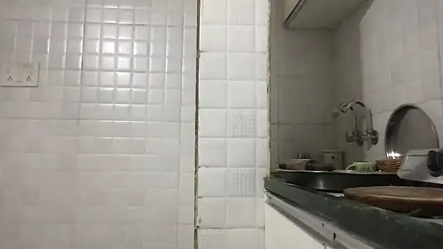 Snapshot of Riyasingh9 chatting on 01-28-25, 04:08 Riyasingh9 online show from 01-28-25, 04:08