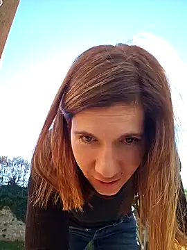 Snapshot of Lina_lou4 chatting on 02-04-25, 11:49 Lina lou4 online show from 02-04-25, 11:49