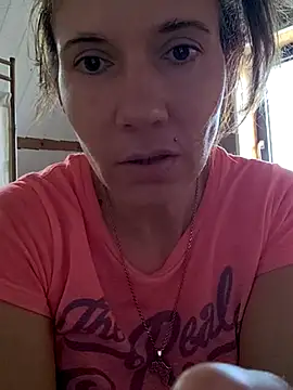 Snapshot of Lina_lou4 chatting on 03-05-25, 02:45 Lina lou4 online show from 03-05-25, 02:45