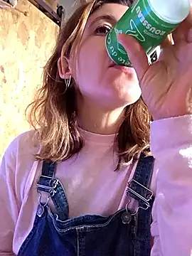 Snapshot of Lina_lou4 chatting on 09-14-25, 12:48 Lina lou4 online show from 09-14-25, 12:48