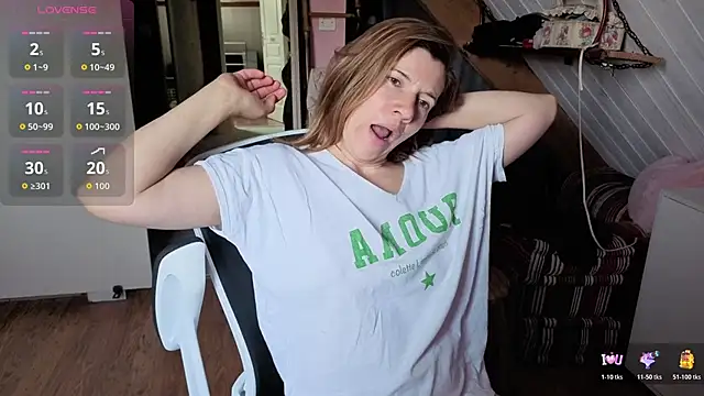 Lina lou4 online show from 04-21-26, 03:07