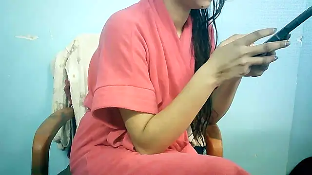 lovelydesi21 online show from 12-21-24, 06:52