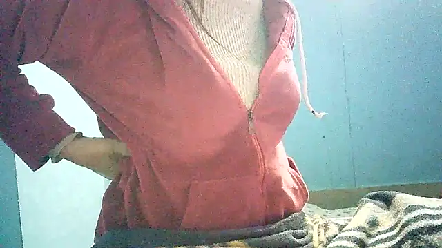 lovelydesi21 online show from 01-06-25, 05:52