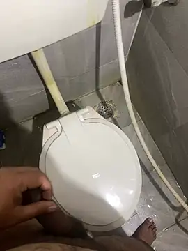 Snapshot of Rahuldhe22 chatting on 01-16-25, 07:31 Rahuldhe22 online show from 01-16-25, 07:31